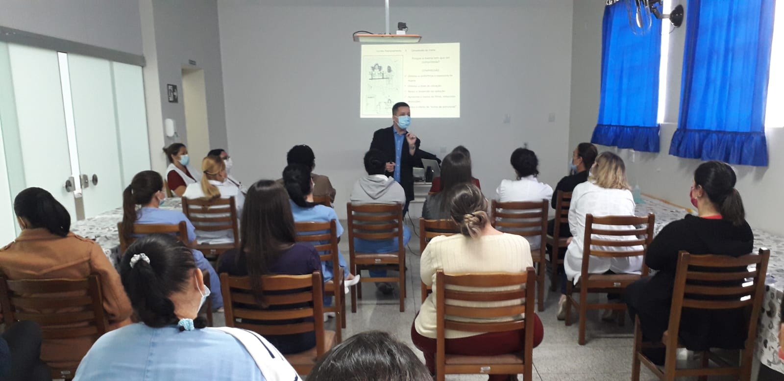  Palestra sobre Câncer de Mama