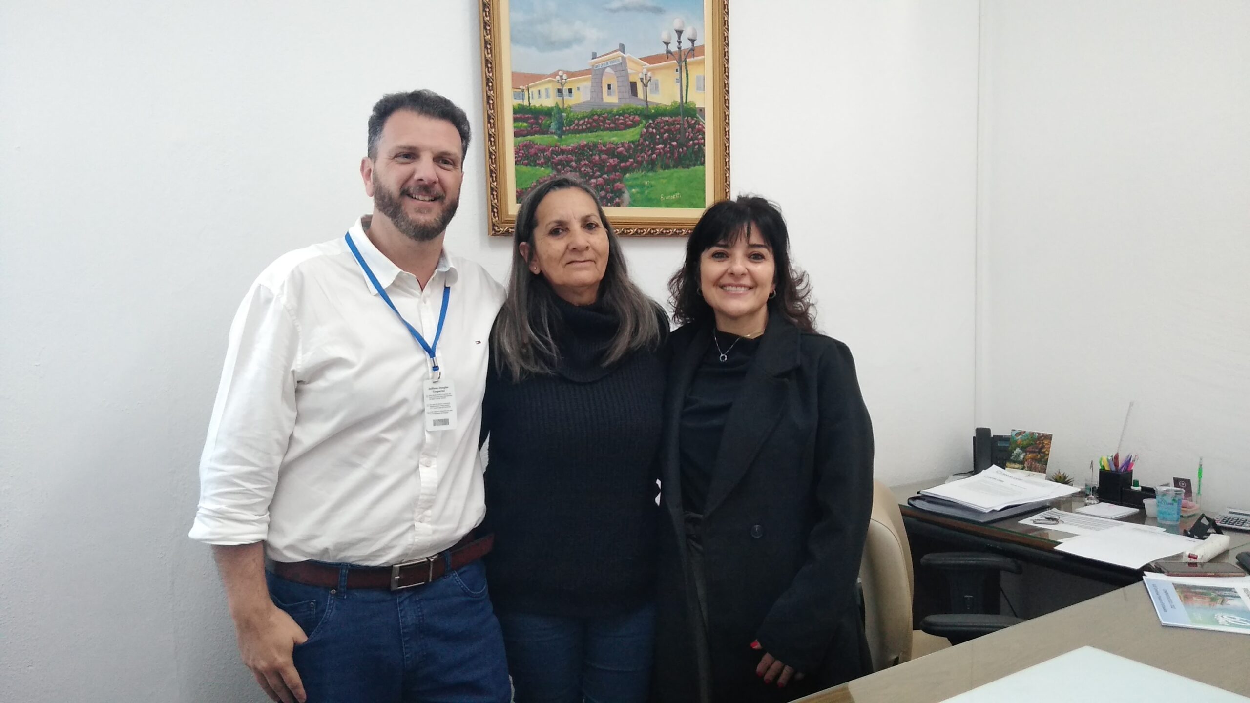  EM VISITA À SANTA CASA DE VINHEDO, VEREADORA INÊS DA SAÚDE REITERA APOIO AO HOSPITAL