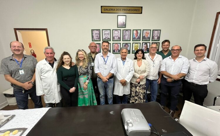  APRESENTADOS NOVO PROVEDOR E MESA DIRETORA AO CORPO CLÍNICO DA SANTA CASA DE VINHEDO