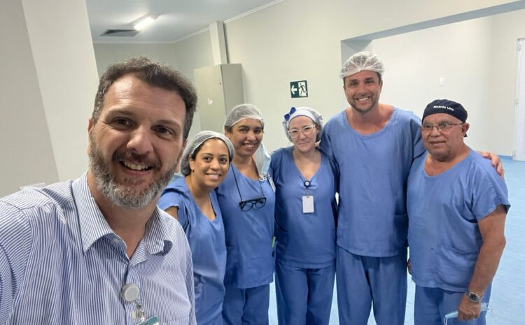  DR. RAFAEL PROTO REALIZA CIRURGIA DE RECONSTRUÇÃO MAMÁRIA NA SANTA CASA DE VINHEDO