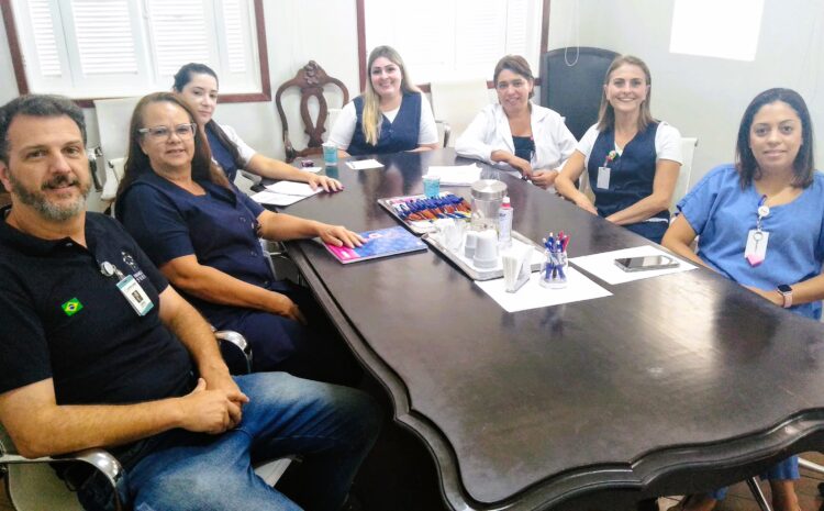  EQUIPE DE ENFERMAGEM DA SANTA CASA TEM REUNIÃO PARA ALINHAR PROCEDIMENTOS