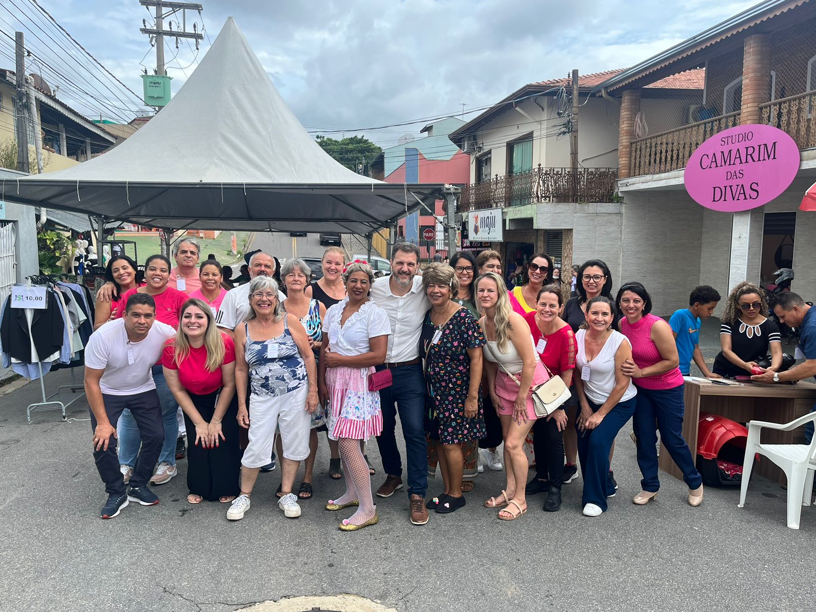  BAZAR BENEFICENTE DA SANTA CASA DE VINHEDO MOVIMENTA REGIÃO DA CAPELA