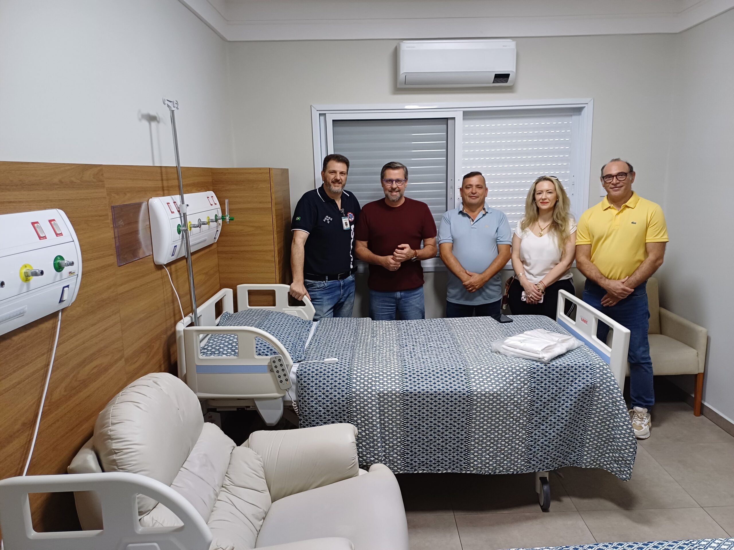  GRANDE PARCEIRO DA SANTA CASA, DEPUTADO CARLOS SAMPAIO VISITA O HOSPITAL