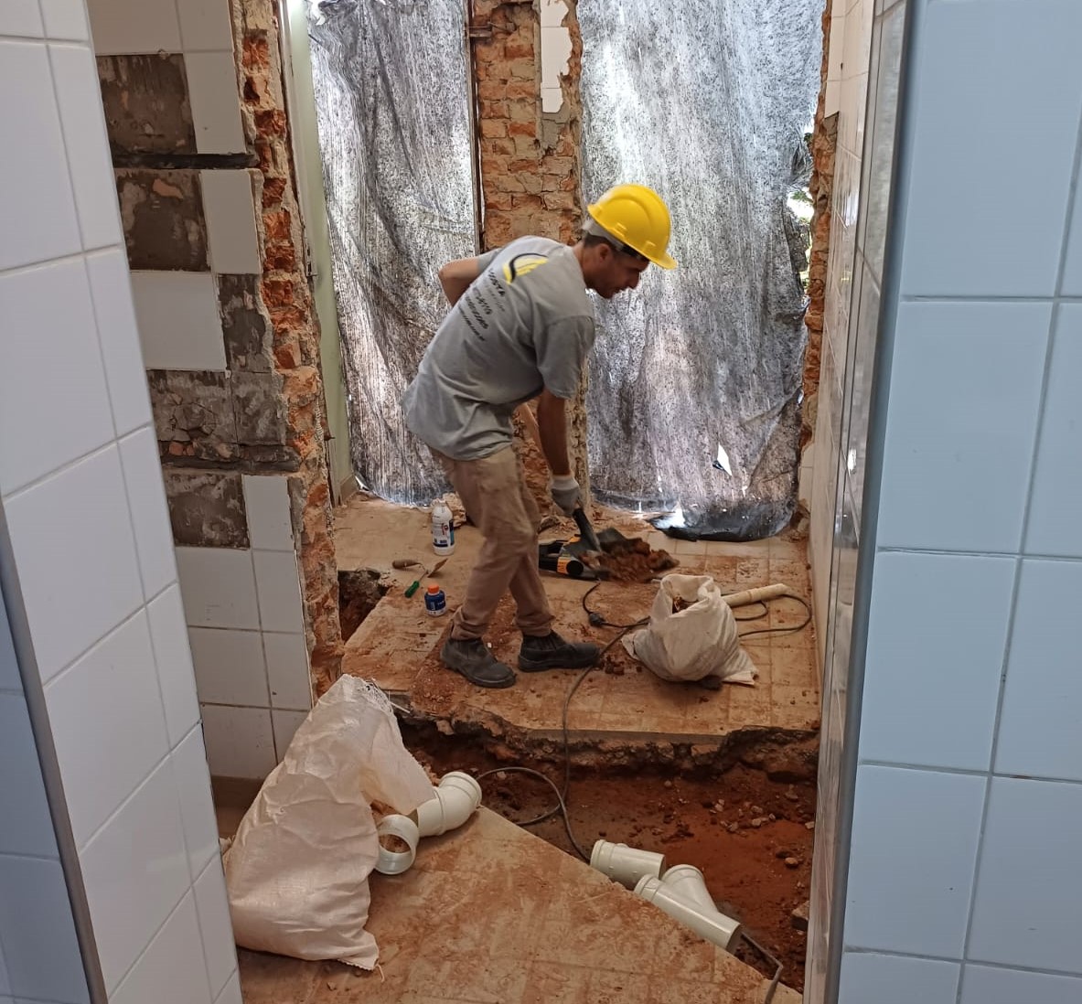  OBRAS DA COZINHA DA SANTA CASA DE VINHEDO ESTÃO ‘A TODO VAPOR’