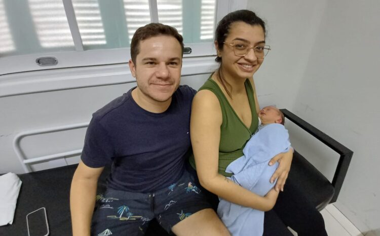  MÃE DO PEQUENO THÉO ACONSELHA: ‘MULHERES, TENHAM PARTO NORMAL. E NA SANTA CASA’