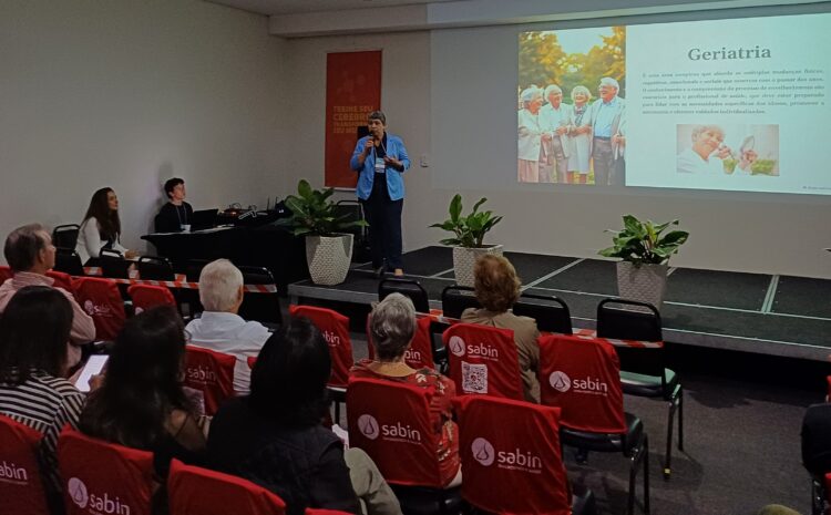  EM EVENTO, COLABORADORES DA SANTA CASA REFORÇAM NECESSIDADE DE MAIS CARINHO E ATENÇÃO AOS IDOSOS