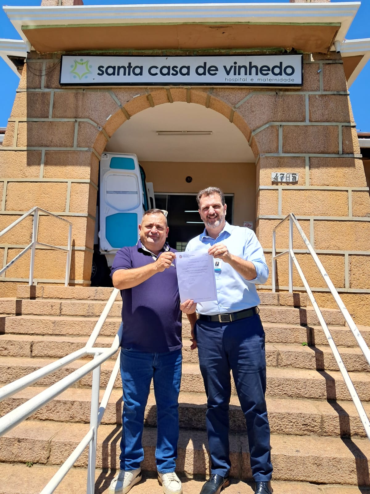  PRESIDENTE DA CÂMARA MÁRCIO MELLE VISITA A SANTA CASA DE VINHEDO