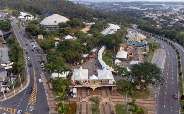  SANTA CASA RECEBERÁ METADE DA RECEITA COM PROPAGANDA EM TOTENS DA FESTA DA UVA DE VINHEDO