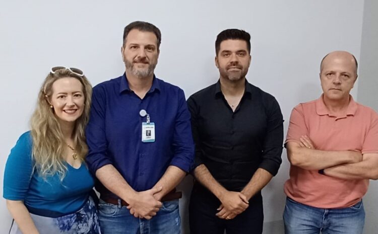  EX-PREFEITO DE CAJAMAR VISITA SANTA CASA DE VINHEDO E OFERECE AJUDA EM PROJETO DO ANEXO HOSPITALAR INFANTIL