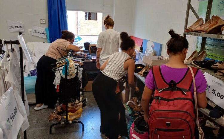  SANTA CASA REALIZA AMANHÃ MAIS UM BAZAR BENEFICENTE, COM ROUPAS E ACESSÓRIOS A PREÇOS PROMOCIONAIS