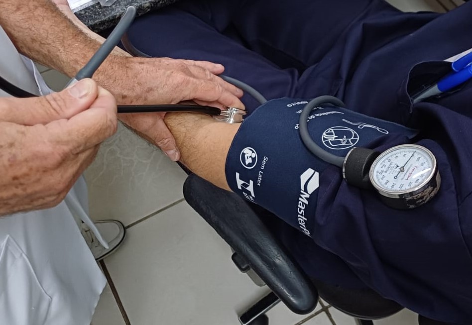  HIPERTENSÃO: CARDIOLOGISTA DA SANTA CASA FALA DE SINTOMAS, PREVENÇÃO E QUALIDADE DE VIDA
